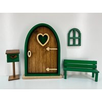 Feen Tür Mit Herz - Laubgrün Für Innen Und Außen Märchentür Feentürchen Glücksbringer Feengarten Dekoration von HolzkunstOswald