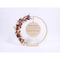 Holzscheibe Im Ring Mit Trockenblumen Und Gravur Familie Ist Da, Wo Das Leben Beginnt Die Liebe Niemals Endet von HolzmadeShop