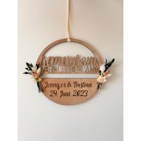 Personalisierter Holzring Zur Hochzeit Mit Trockenblumen Und Spruch Gemeinsam Ein Leben Lang Hochzeitsgeschenk von HolzmadeShop