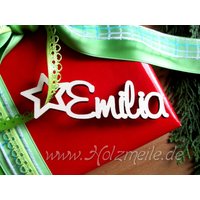 Holz-Geschenkanhänger Individueller Schriftzug Name Mit Stern, Weihnachtsgeschenk Lasercut von Holzmeile