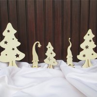 Winter-Wichtel-Wald 5Er-Set Aus Holz, Weihnachtsbäume Und Wichtel Zum Aufstellen Als Geschenk Für Interior-Spezialistinnen von Holzmeile