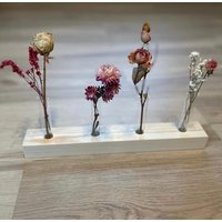 Blumen-ständer Mit Reagenzgläsern Als Vasen, Optional Auch Lasergravur. Geschliffenes Kiefernholz, Tischdeko, Jahreszeitentisch von Holzseiten