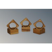 Serviettenringe Aus Eichenholz Im Set - Personalisierbar Mit Namen Oder Initialen | Handgemachte Tischdeko Für Hochzeit & Feste von HolztraumDesignDE