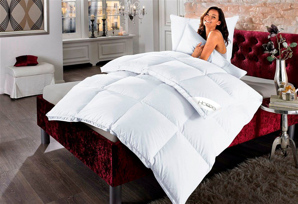 Home affaire Daunenbettdecke + Kopfkissen Köniz, Bettdecke 135x200&155x220 cm mit 80x80 cm Kissen Made in Green, Füllung: Bettdecke 60% Daunen & 40% Federn, 2-tlg., Set mit Kissen, allergiker geeignet (Hausstauballergiker) Home affaire Daunenbettdecke + Kopfkissen Köniz, Bettdecke 135x200&155x220 cm mit 80x80 cm Kissen Made in Green, Füllung: Bettdecke 60% Daunen & 40% Federn, 2-tlg., Set mit Kissen, allergiker geeignet (Hausstauballergiker) von Home affaire