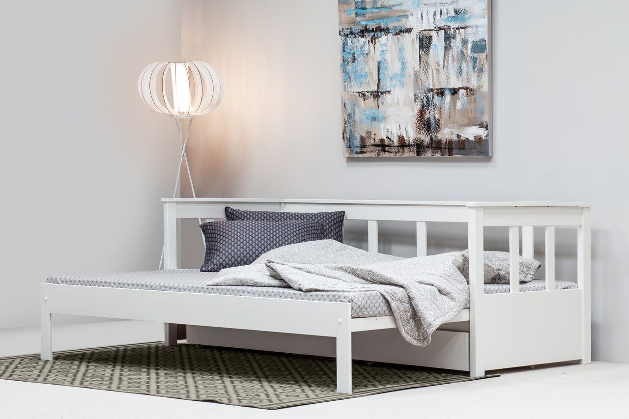 Home affaire Daybett AIRA" skandinavisches Design, ideal fürs Jugend- oder Gästezimmer, Gästebett, mit ausziehbarer Liegefläche, zertifiziertes Massivholz" von Home affaire
