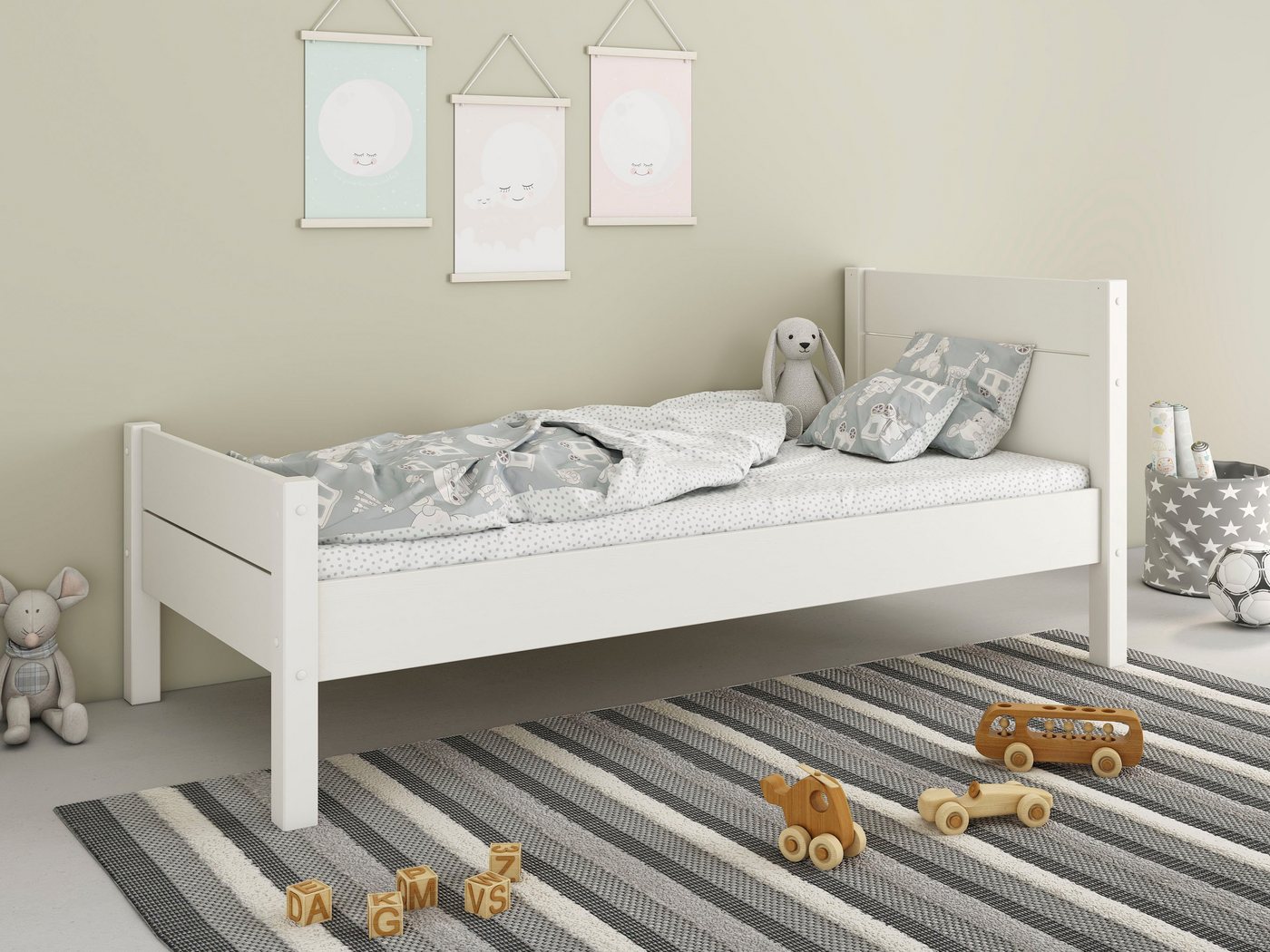 Home affaire Einzelbett ATSU ", ideal für Kinderzimmer, zertifiziertes Massivholz (Kiefer), schlichtes Skandi-Design" von Home affaire