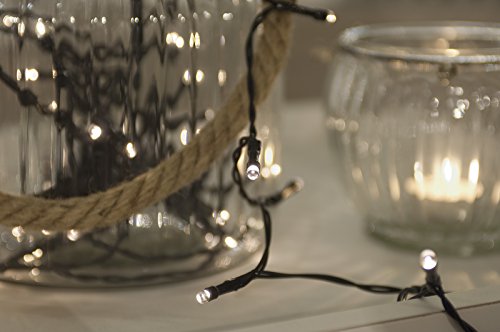 Home&Style Lichterkette 96 LEDs, Länge 7,2 m, 50 cm Zuleitungskabel 3x AA Batteriefür den Außenbereich mit Timer 6H/18H und 8-Funktionsregler mit speicher im Farbkarton, warmweiß 007767 von Self Import Agencies