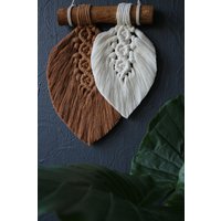 Makramee "Folklore" Feder Wandbehang I Blätter Mehrere Farben/Boho Stil Bohemian Style von HomeDecoFactory