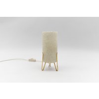 Petite Mid-Century Modern Tripod Table Lamp in Brass & Granulate, 1960S von HomeDorado