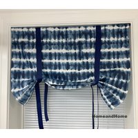 Blauer Tie Dye Up Vorhang Valance Kitchen Custom Valance. Krawattenschirm. Marineblaue Tapferance. Hellblauer Heiterkeit von HomeandHome