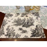 Ein Tischset 13 X 18 Linierte Tischsets Toile Schwarz Weiß De Noyre Deko Dekorative Tischdekoration Für Den Innenbereich Ein Tischset 13 X 18 Linierte Tischsets Toile Schwarz Weiß De Noyre Deko Dekorative Tischdekoration Für Den Innenbereich von HomeandHome