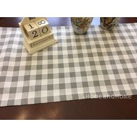 Kleiner Karierter Tischläufer. Buffalo Karo Designer Stoff Schwarz Weiß Französisch Grau 12 X 72 Tischläufer Topper Bauernhaus von HomeandHome