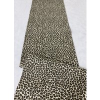 Leoparden Tischläufer Braun Schwarz Tier Muster Urlaub Hochzeiten Party Designer Stoff Topper von HomeandHome