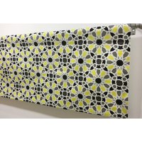 Valance 150 X 30 cm Winkiger Sternenauge Twill Zitronengrau, Schwarz, Gelb Und Weiß Vorhang Topper Fensterdeko von HomeandHome