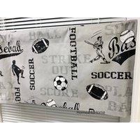 Valance 50 X 16 Sport American Schwarz Grau Blau Weiß Rot Vorhang Volant Topper Fenster Behandlung Jungen von HomeandHome