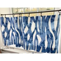 Wasserfarbe Blau Weiß Volant Cafe Vorhänge Textur Abstrakte Kunst Luxe Leinwand Küche Badezimmer von HomeandHome