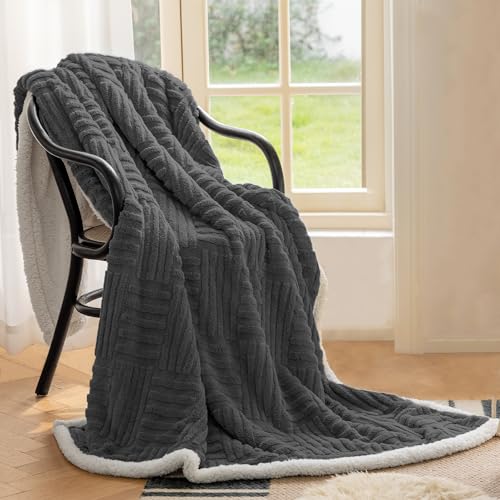 Decke Sofa Kuscheldecke,warm Sherpa Sofaüberwurf Decke,Super Weiche Fleecedecke als Sofaüberwurf-oder Bettüberwurf,Tagesdecke,Dunkelgrau-130 x 150 cm von Homebliss