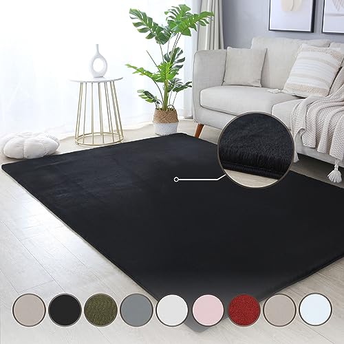 HomebyHome Teppich Wohnzimmer 120x170 cm Schwarz Waschbarer Hochflor Flauschiger Teppiche Einfarbig Moderne Design - Küchenteppich Waschbar Shaggy Extra Weich Teppich für Schlafzimmer Kinderzimmer von HomebyHome