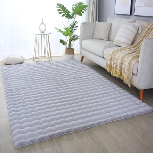 HomebyHome Teppich Wohnzimmer Hochflor Flauschiger Teppich 3D Moderne Einfarbig Design 80x250 cm Silber - Kunstfell Shaggy Flauschiger Teppich für Schlafzimmer Kinderzimmer und Flur Extra Weich von HomebyHome