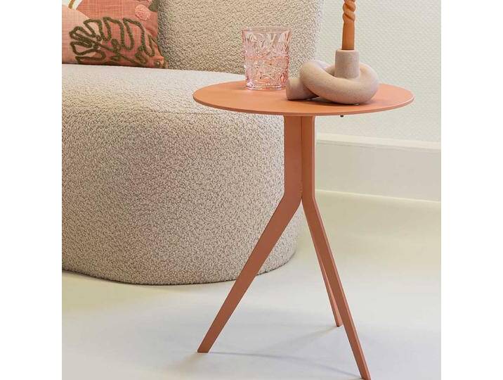 Anstelltisch Beistelltisch Sofa aus Metall in Terracotta Anstelltisch Beistelltisch Sofa aus Metall in Terracotta von Homedreams