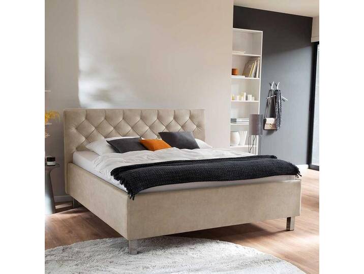 Polster Bett Microfaser in Beige Chromfarben von Homedreams