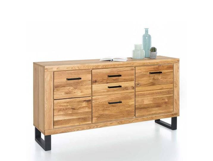Wohnzimmer Sideboard aus Wildeiche geölt Bügelgestell aus Metall Wohnzimmer Sideboard aus Wildeiche geölt Bügelgestell aus Metall von Homedreams