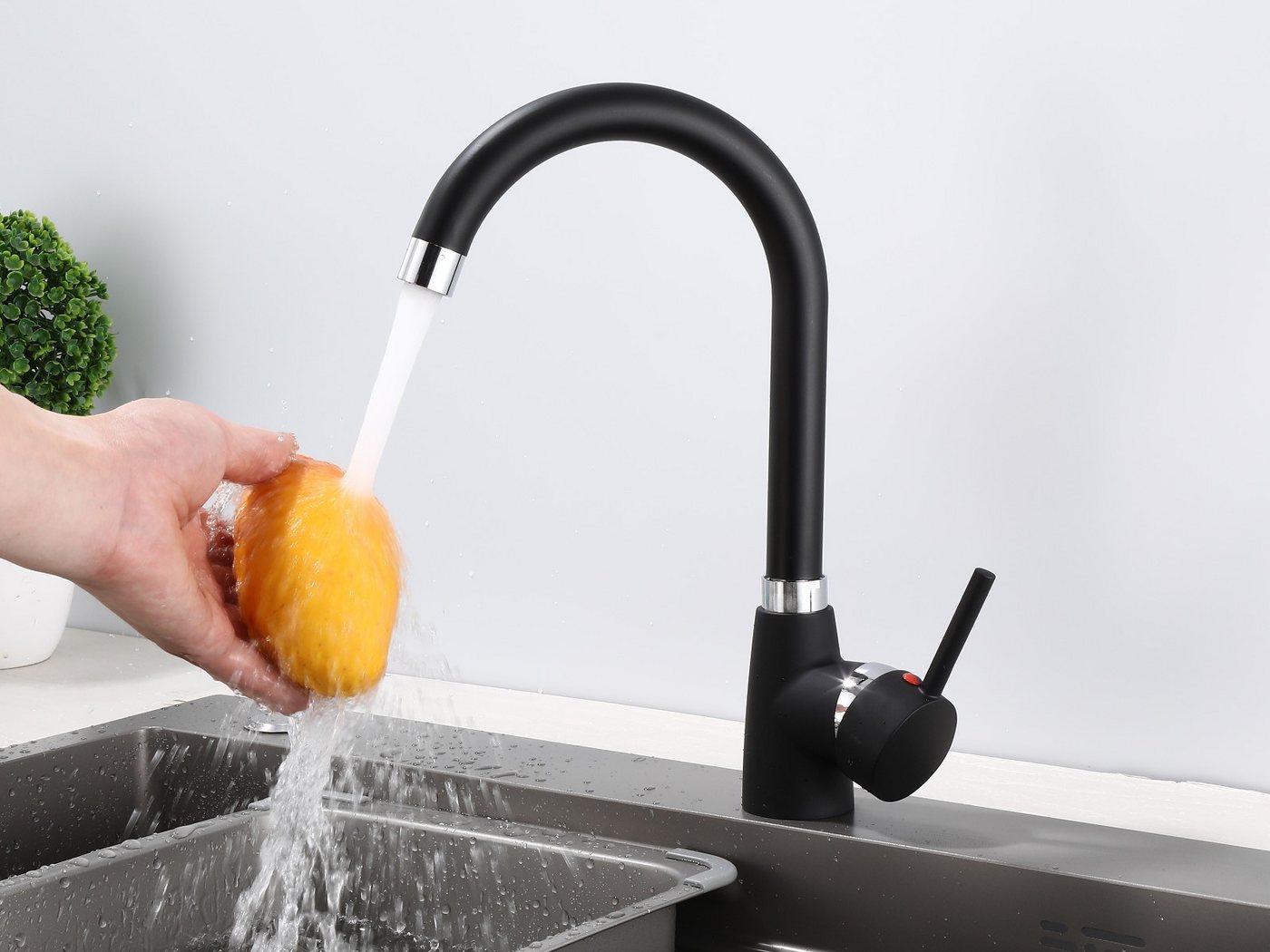 Homeline Küchenarmatur Küchenarmatur 360° Wasserhahn Küche Mischbatterie Spültisch Schwarz Homeline Küchenarmatur Küchenarmatur 360° Wasserhahn Küche Mischbatterie Spültisch Schwarz von Homeline