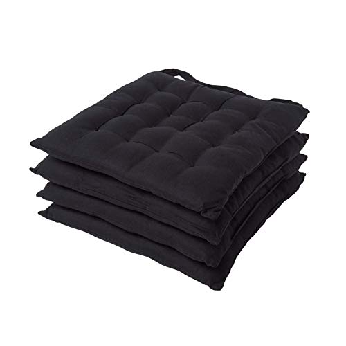 Homescapes 4er Set Stuhlkissen 40 x 40 cm, schwarz, Sitzkissen mit Bändern und Knopfverschluss, einfarbige Auflagen für Stühle mit Bezug aus 100% Baumwolle und weicher Polyester-Füllung von Homescapes