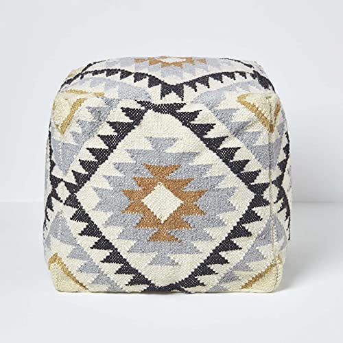 Homescapes Pouf im Boho-Look, schwarz und Gold gemusterter Kelim-Fußhocker Agra, buntes Bodenkissen fürs Wohnzimmer oder Schlafzimmer aus Wolle und Baumwolle im Retro-Stil, 43 x 43 x 43 cm von Homescapes
