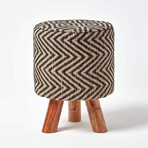 Homescapes Trendiger Stoff Sitzhocker Chevron Aztec Ethno Look 32 x 32 x 42 cm Fußhocker Schemel mit Baumwoll Jute Bezug und Holzbeinen von Homescapes