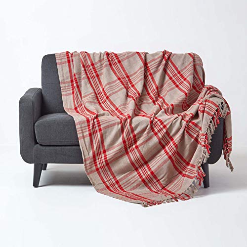 Homescapes extra große Tagesdecke mit Tartan-Muster, Sofa-Überwurf 255 x 360 cm mit Fransen, weiche Wohndecke aus 100% Baumwolle, Schottenmuster, grau-rot kariert, XXL-Größe von Homescapes