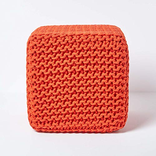 Homescapes gestrickter Sitzhocker Sitzwürfel orange, Strick Sitzpuff 35 x 35 x 35 cm, Strickhocker mit grob gestricktem Bezug aus 100% Baumwolle, Füllung aus 100% Polystyrol Homescapes gestrickter Sitzhocker Sitzwürfel orange, Strick Sitzpuff 35 x 35 x 35 cm, Strickhocker mit grob gestricktem Bezug aus 100% Baumwolle, Füllung aus 100% Polystyrol von Homescapes