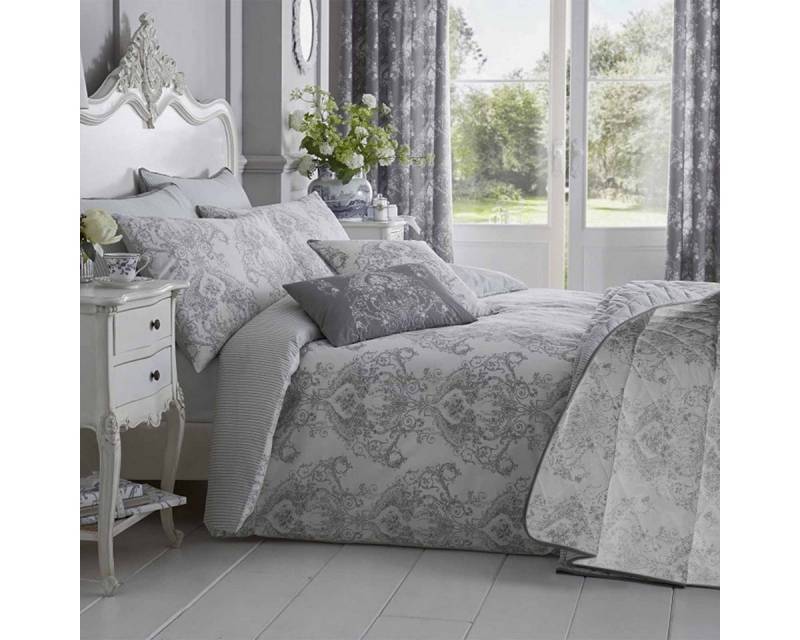 Plaid Graue Tagesdecke mit Toile-de-Jouy-Muster, 200 x 200 cm, Homescapes von Homescapes