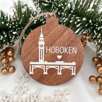 Hoboken Uhrenturm | Ornament Aus Holz 3, 5 Zoll Möglichkeit Die Rückseite Zu Personalisieren von HometownHello