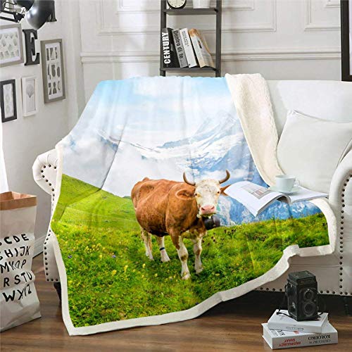 Homewish Kühe Überwurfdecke Grünlandkuh Plüschdecke für Kinder Jungen Mädchen Bauernhaus Tier Bettdecke Schneeberg Natur Fuzzy Decke Grün Blau Braun Fleecedecke, 150 x 200 von Homewish