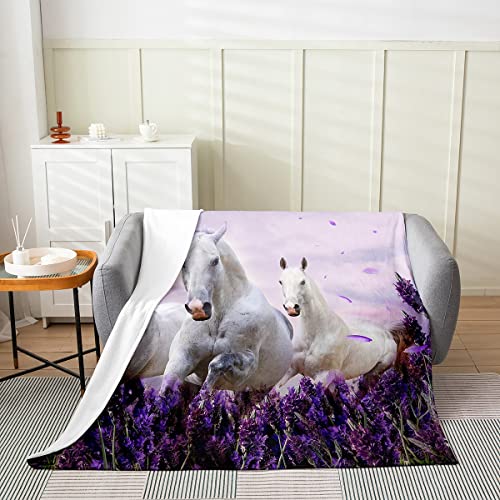 Weißes Pferd Überwurfdecke für Kinder Jungen Mädchen Teenager Lila Lavendel Fleece Decke Schlafsofa Dekor galoppierendes Pferd Fuzzy Decke leicht warm Bauernhaus Tier Bettdecke weich, 229 x 229 cm von Homewish