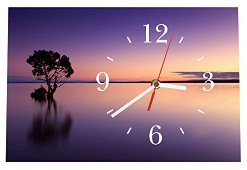 Homeyourself LAUTLOSE Designer Tischuhr Wasser Baum blau See Standuhr modern Dekoschild Bild 30 x 20cm von Homeyourself