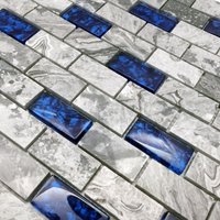 Grau & Königsblau 1x2 U-Bahn-Fliesen-Küchenaufkantung Polierter Marmor-Mischglas Mini-Ziegelsteine Badezimmer Wandfliesen Grau & Königsblau 1x2 U-Bahn-Fliesen-Küchenaufkantung Polierter Marmor-Mischglas Mini-Ziegelsteine Badezimmer Wandfliesen von Hominter