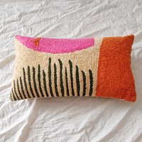 Pink Orange & Multi Color Crewel Gestickter Boho Texturierter Dekokissenbezug von HoneyBeeHomeNLiving