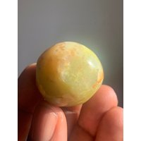 Grüner Opal Kristall Trommelstein | Meditation Heilkristalle Steine Chakra Und Mineralien Mineralprobe von HoodooCrystals