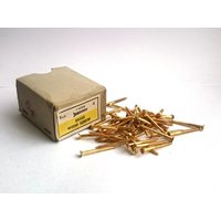 Antike Messing Flachkopf Holzschrauben | 10 Stück von HooksAndHardware