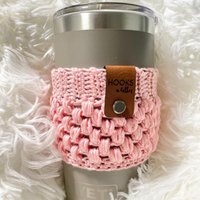 Handmade Crochet Cup Cozy - Wiederverwendbare Kaffee-Hülle, Umweltfreundlicher Getränkehalter, Geschenk Für Kaffeeliebhaber Und Teetrinker von HooksnLattes