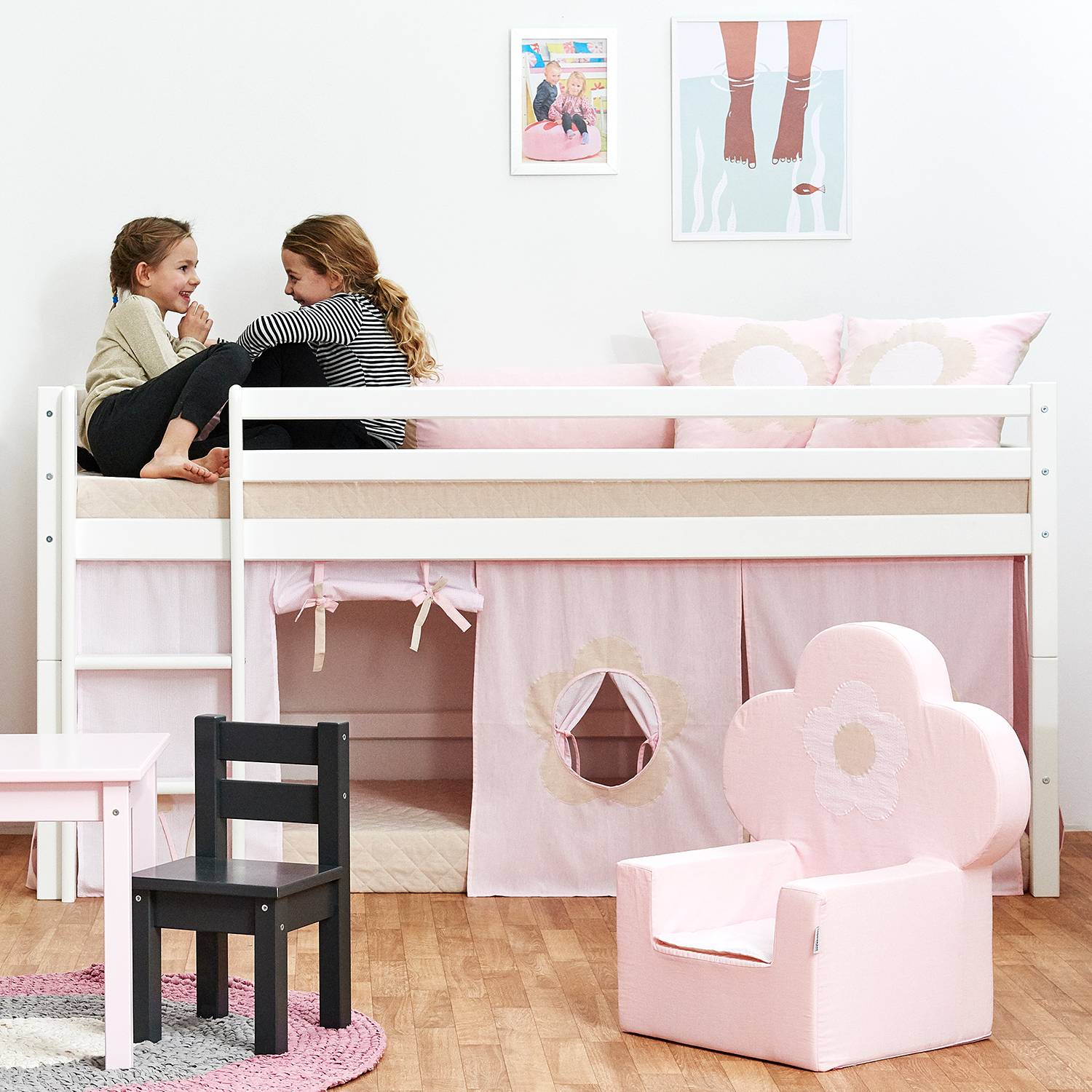home24 Halbhochbett Fairytale Flower I 90 x 200cm Pink mit Leiter Schaumstoffmatratze home24 Halbhochbett Fairytale Flower I 90 x 200cm Pink mit Leiter Schaumstoffmatratze von home24
