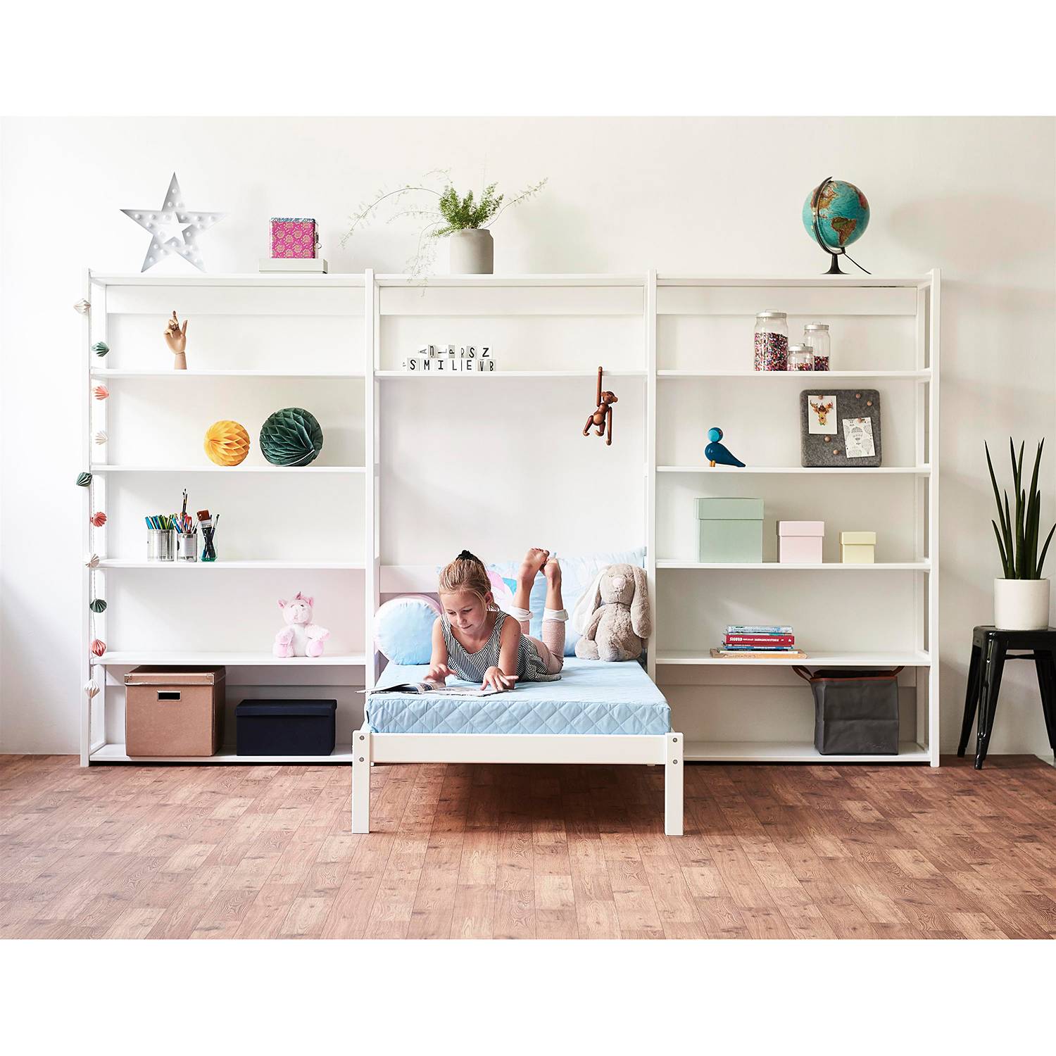 Regal Storey mit Bett III von Hoppekids