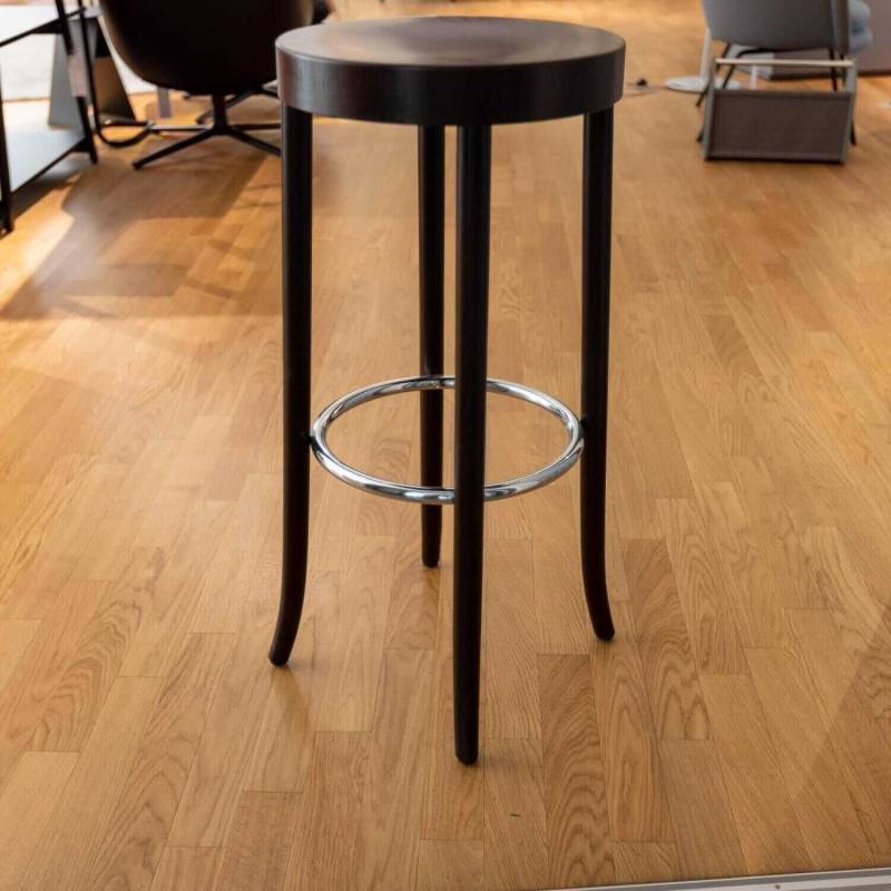 Barhocker Select Sitz Formsperrholz Sitzzarge Und Füße Buche Gebeizt Wenge  Fußr... von Horgenglarus