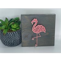 Mini Flamingo String Art, Dekor von HorseAndCarriageCo