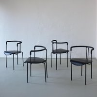 4 Schwarze Metall-Ledersessel Von Cidue | Postmoderne Italien 1990Er Jahren 4 Schwarze Metall-Ledersessel Von Cidue | Postmoderne Italien 1990Er Jahren von HouseOfVintFurniture