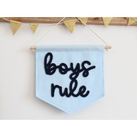 Boys Rule Mini Filz Wandbanner Jungen Schlafzimmer Deko von HouseofHooray