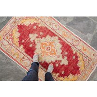 Vintage 3'3 "x 5'6" Teppich Oushak Orange Rot Wolle Kurzflor Reben Blatt Design Kleiner Akzent 1940Er - Kostenloser Domestic Versand Vintage 3'3 "x 5'6" Teppich Oushak Orange Rot Wolle Kurzflor Reben Blatt Design Kleiner Akzent 1940Er - Kostenloser Domestic Versand von HouseofSeance