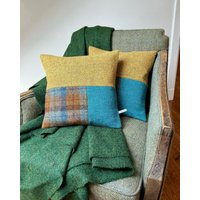 Henrietta Harris Tweed Patchwork Kissen von HouseofTweed